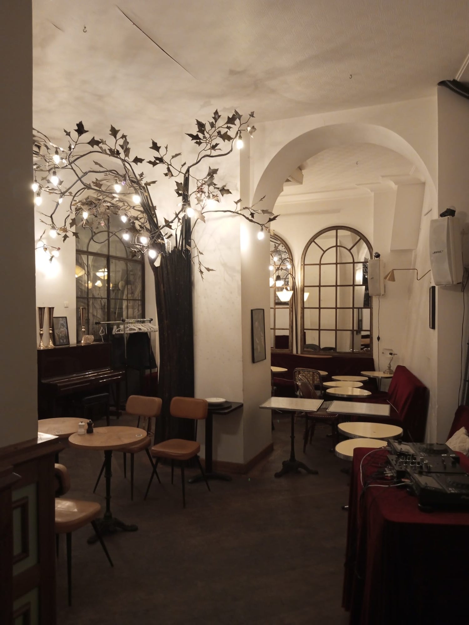 Cozy tasting room in Montmartre used for Paris food and wine tour
