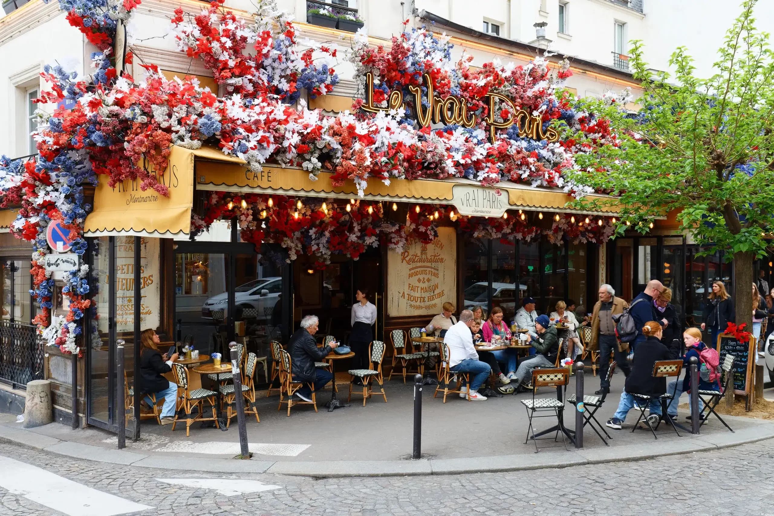 Authentic Paris food tour local guide in Montmartre
